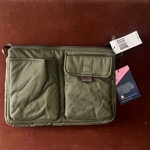 NWT Vera Bradley Utility Small Crossbody in Olive